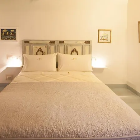 Corte Delle Camelie Bed & Breakfast Torino