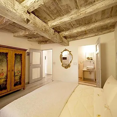 Corte Delle Camelie Bed & Breakfast