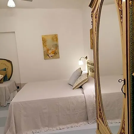 Frühstückspension Corte Delle Camelie 4*