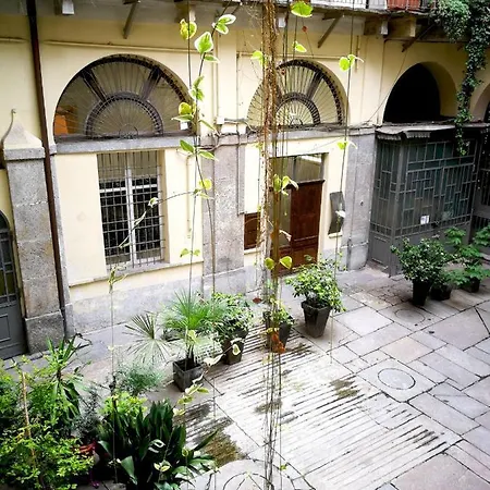 Corte Delle Camelie Turín