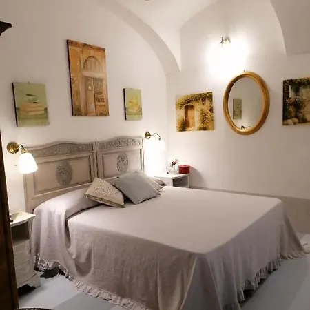 Oda ve Kahvaltı Corte Delle Camelie
