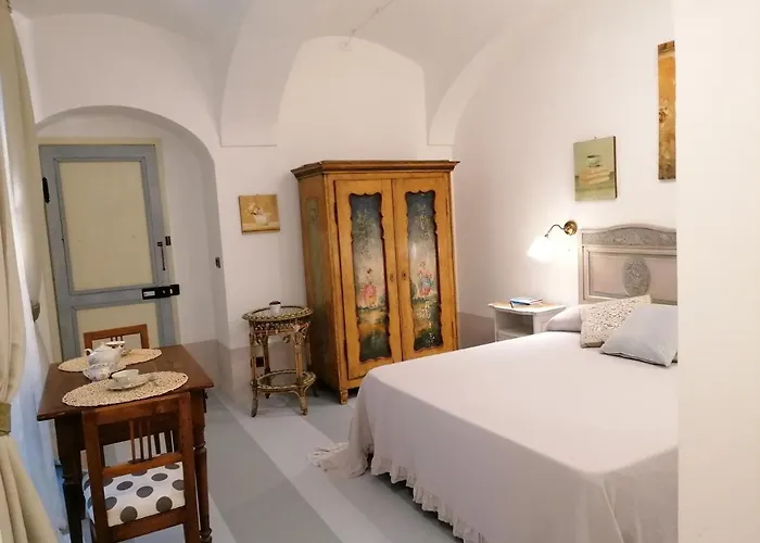 فندق مبيت وإفطار Corte Delle Camelie 4*
