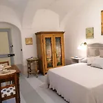 Frühstückspension Corte Delle Camelie 4*