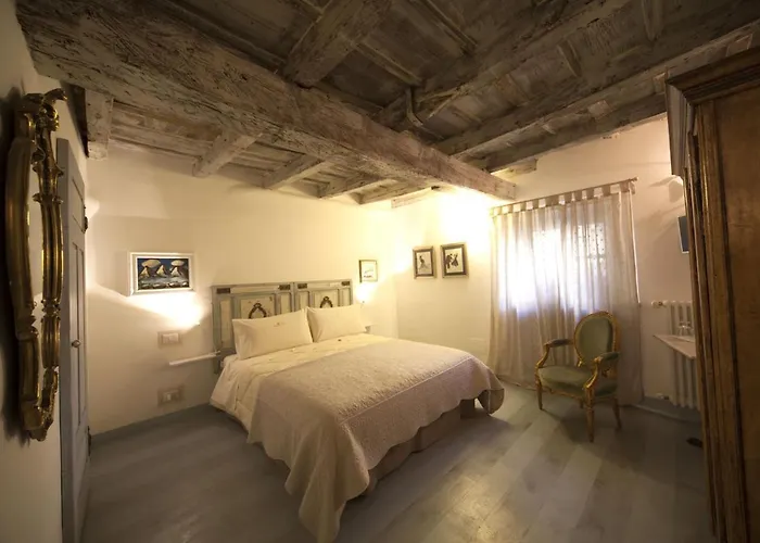Corte Delle Camelie Bed & Breakfast 4*