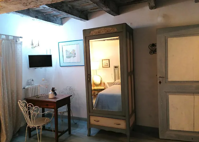 Corte Delle Camelie Turín